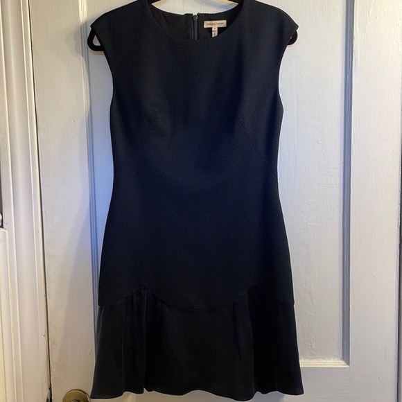 LIKE NEW REBECCA TAYLOR DRESS - Picture 3 of 7
